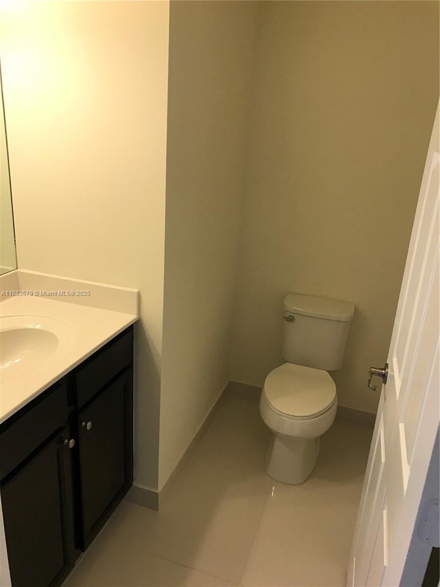 GRAND BAY NORTH - Residential Lease