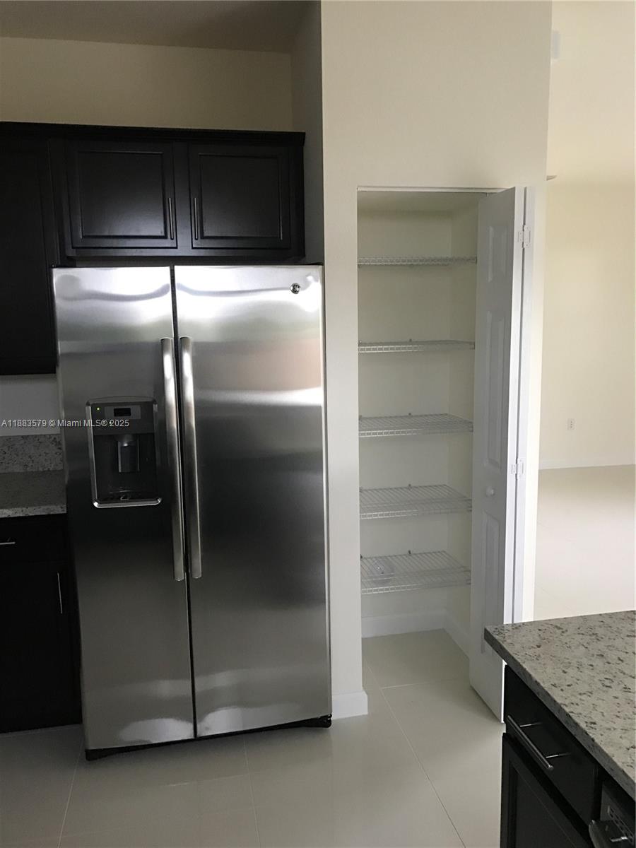 GRAND BAY NORTH - Residential Lease