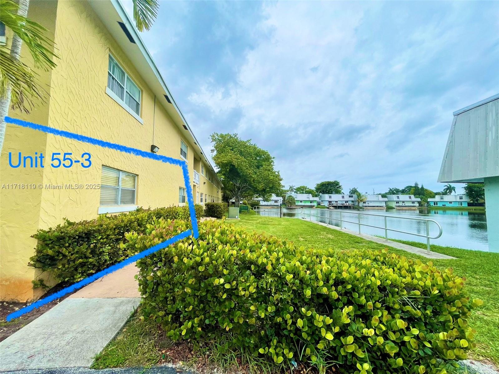 4051 Ne 13th Ave 55-3, Oakland Park, Miami-Dade County, Florida - 2 Bedrooms  
1 Bathrooms - 