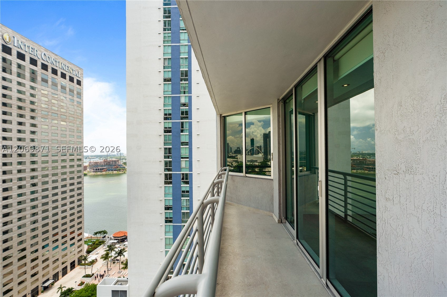 325 S Biscayne Blvd 2522