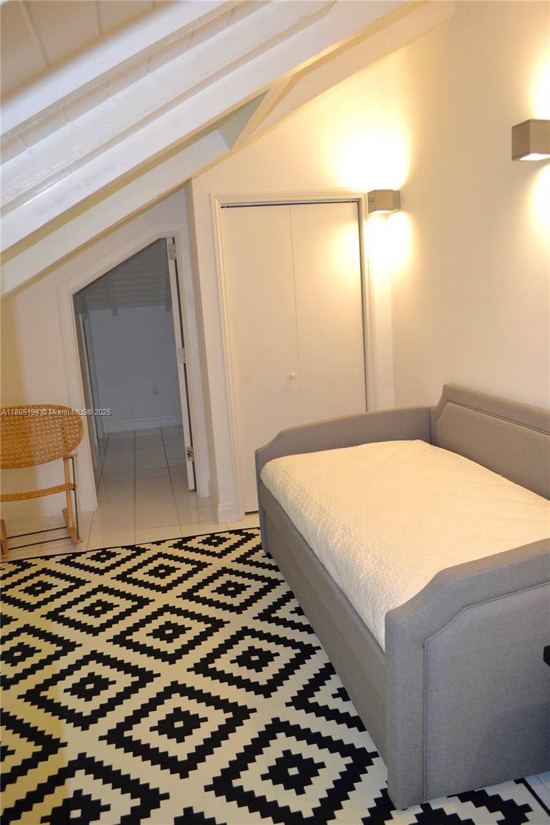 MASHTA ISLAND - Residential Lease