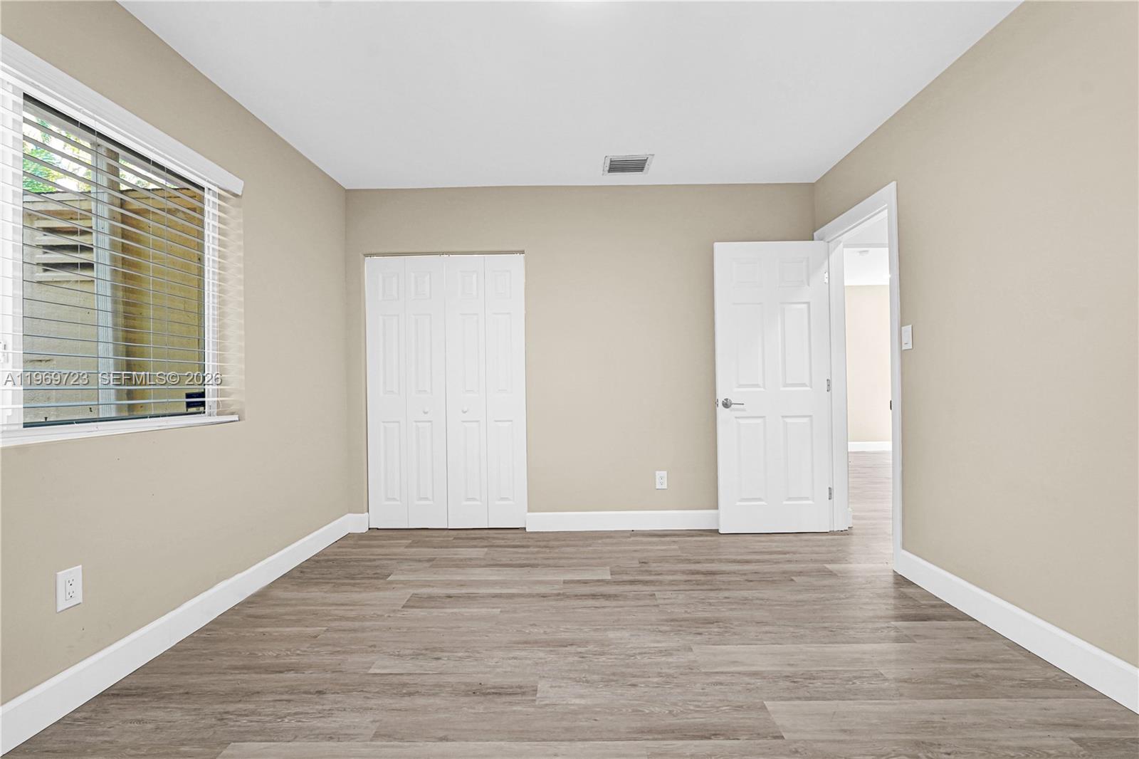 GRIFFINGS BISCAYNE PK EST - Residential Income