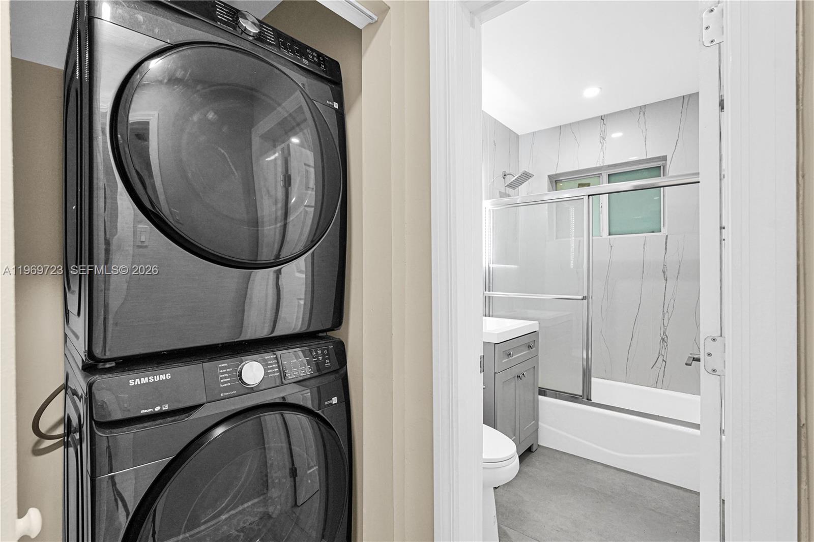 GRIFFINGS BISCAYNE PK EST - Residential Income