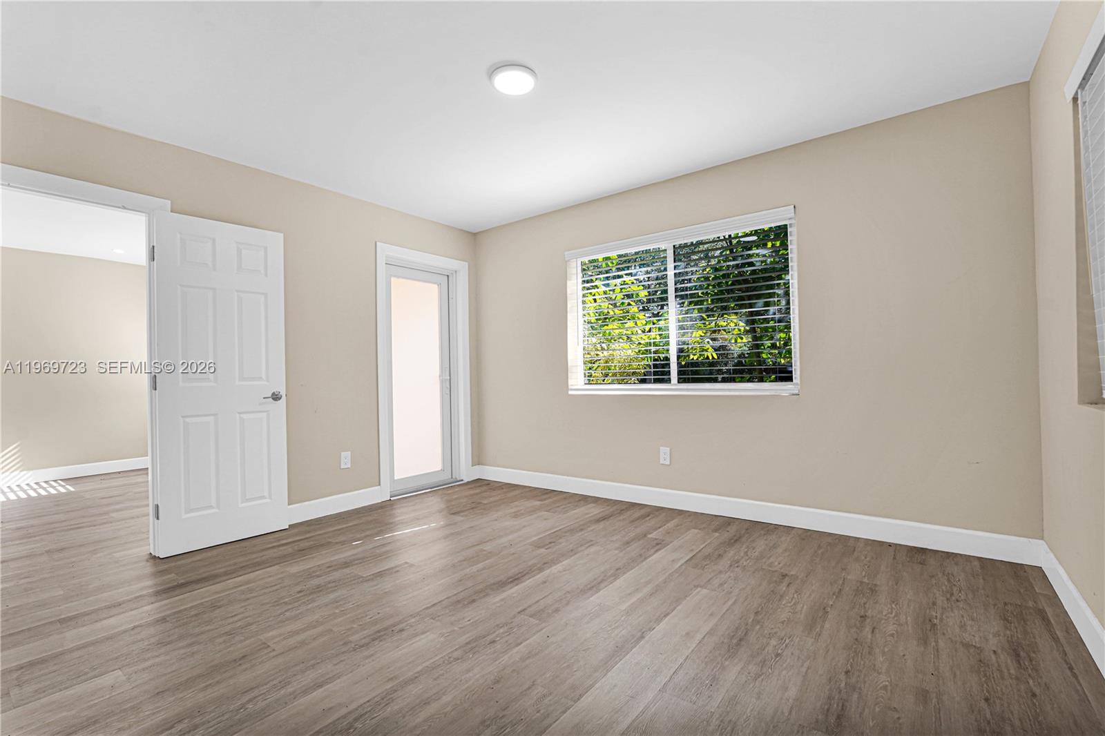 GRIFFINGS BISCAYNE PK EST - Residential Income