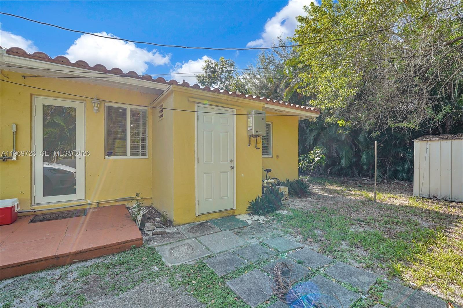 GRIFFINGS BISCAYNE PK EST - Residential Income