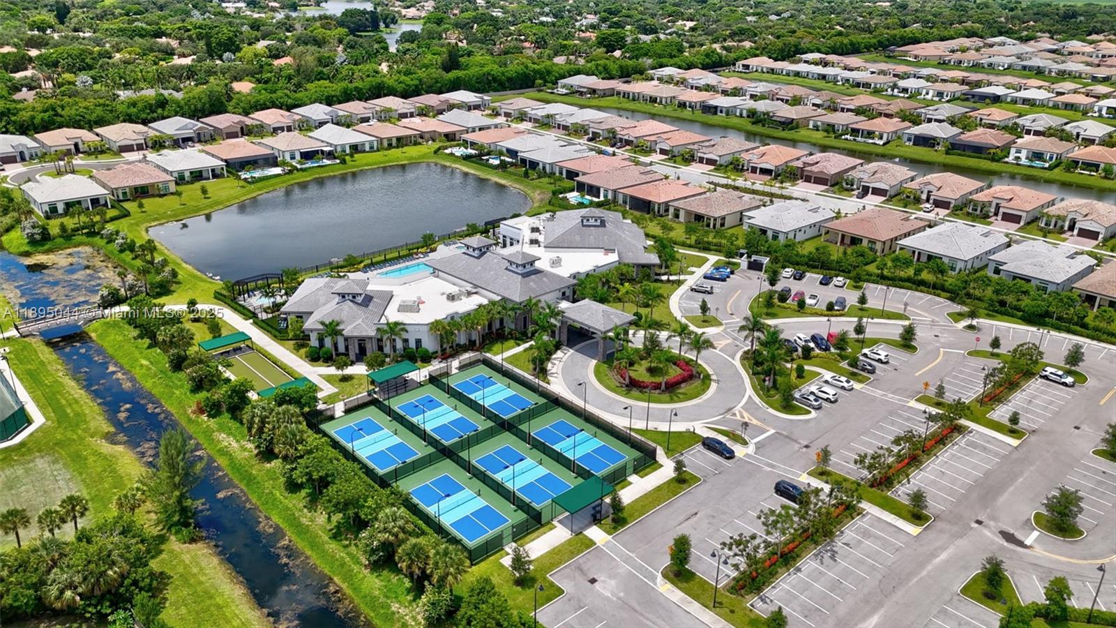 MCJUNKIN FARMS PLAT - Residential