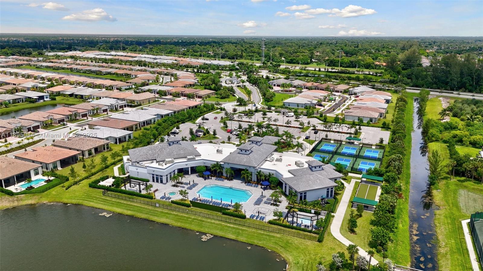 MCJUNKIN FARMS PLAT - Residential