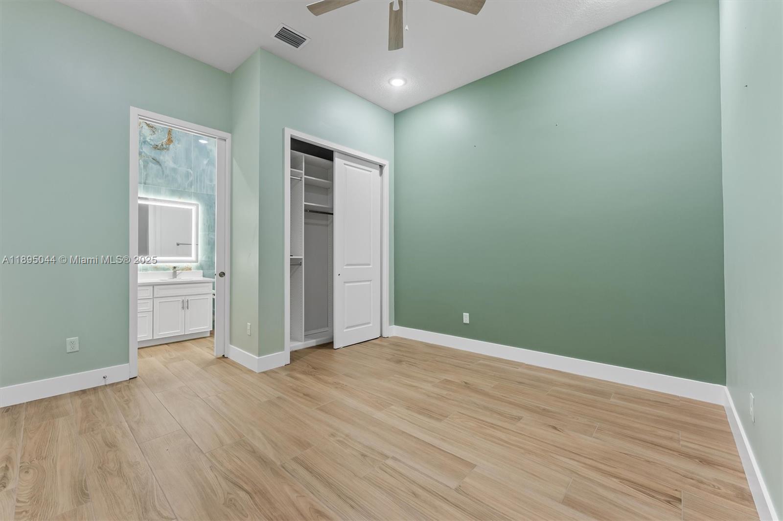 MCJUNKIN FARMS PLAT - Residential