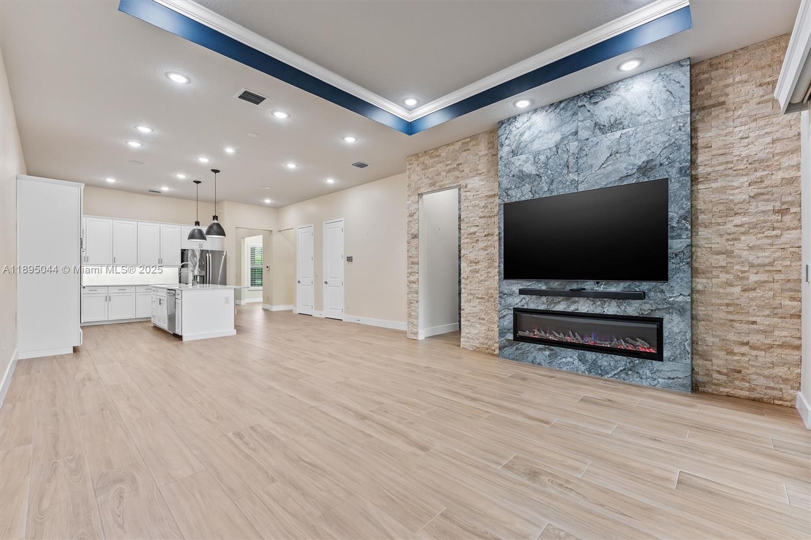 MCJUNKIN FARMS PLAT - Residential