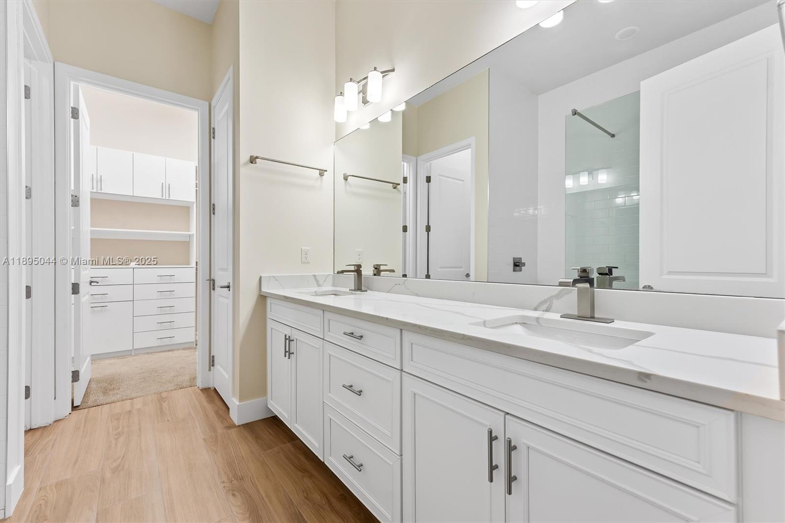 MCJUNKIN FARMS PLAT - Residential