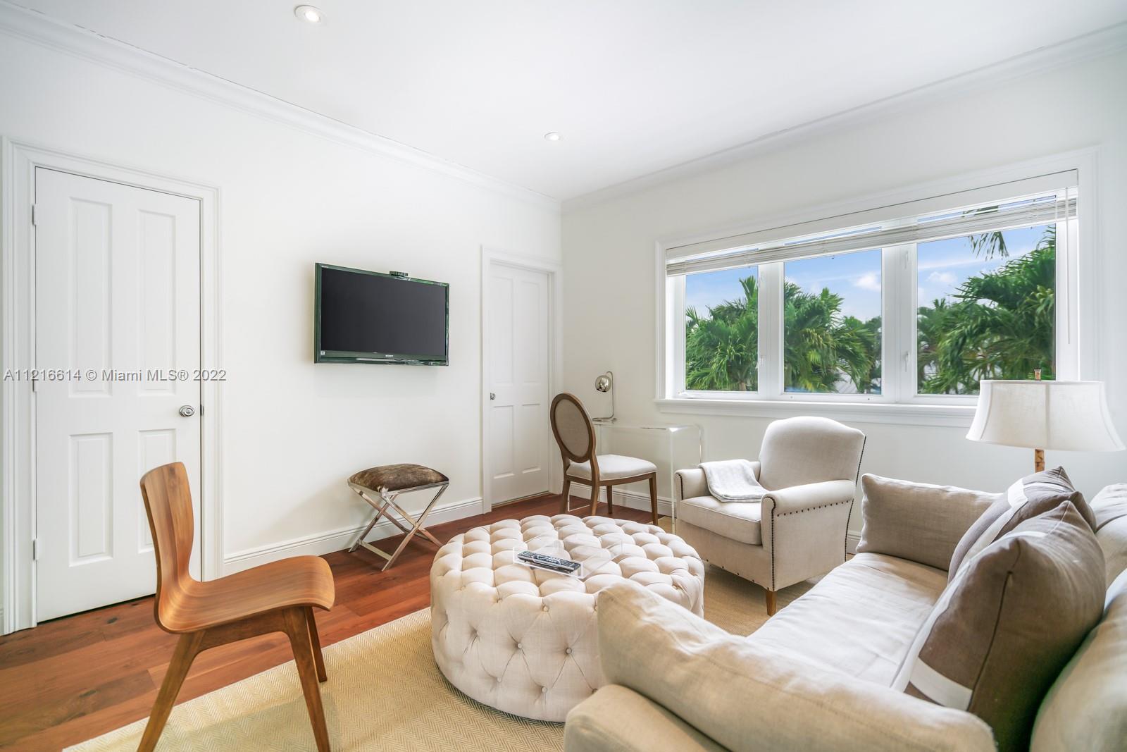 TROPICAL ISLE HOMES SUB - Residential