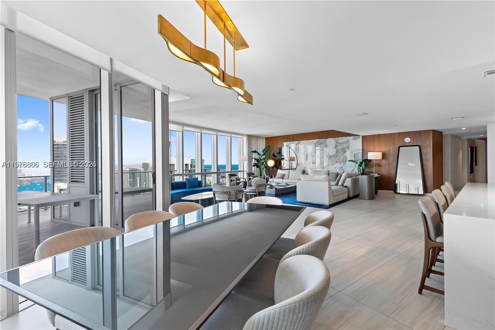 PARAMOUNT MIAMI WORLDCENT - Residential
