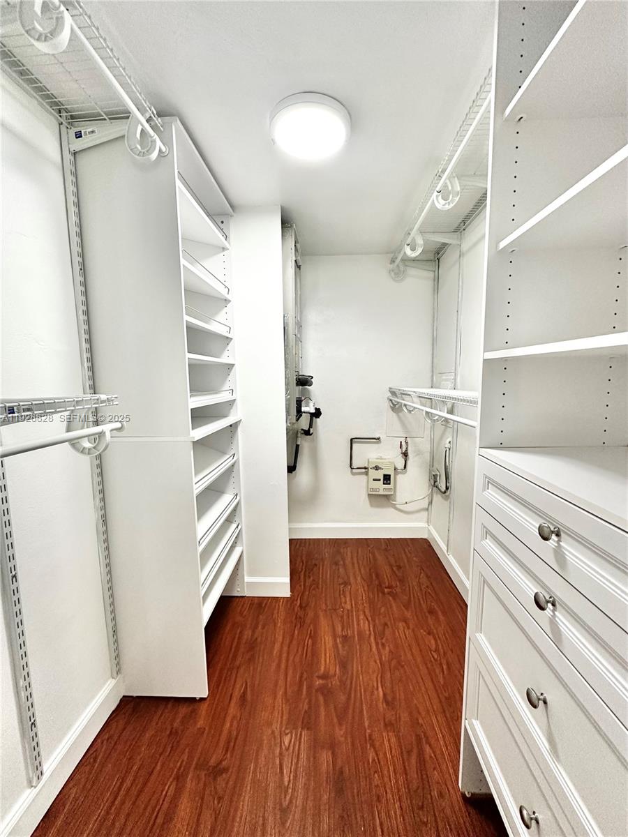 COACH HOUSE EAST & WEST C - Residential Lease