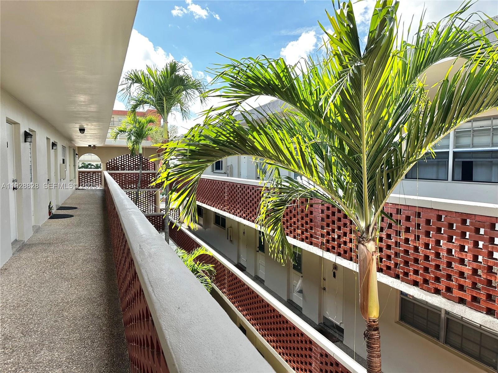 COACH HOUSE EAST & WEST C - Residential Lease