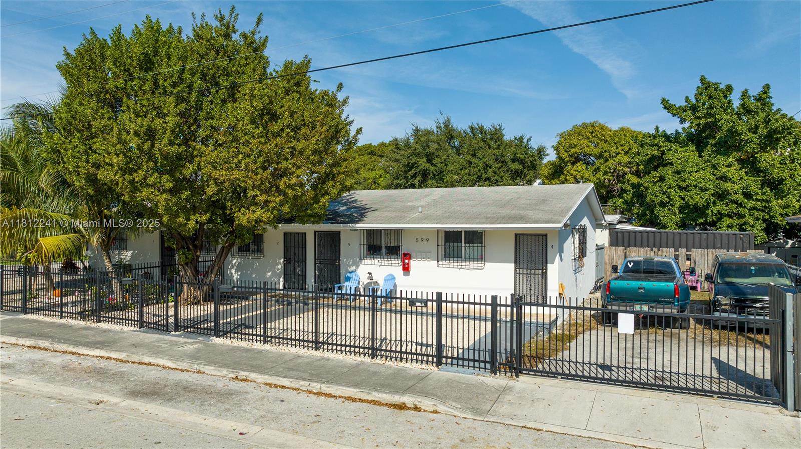 599 NW 33rd St