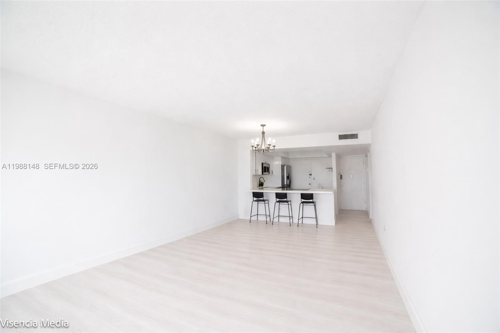 BUCKLEY TOWERS CONDO - EA - Residential Lease