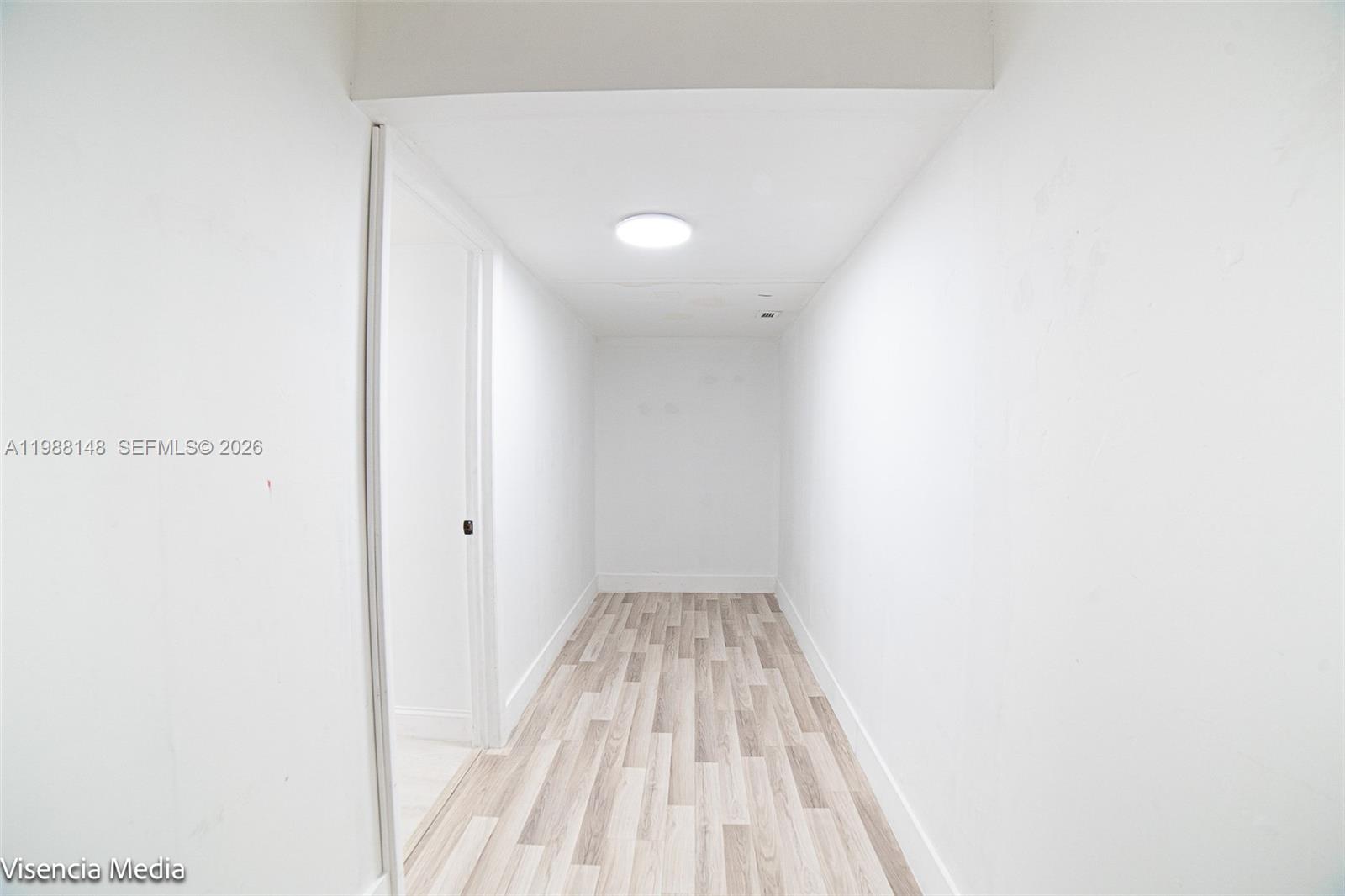 BUCKLEY TOWERS CONDO - EA - Residential Lease