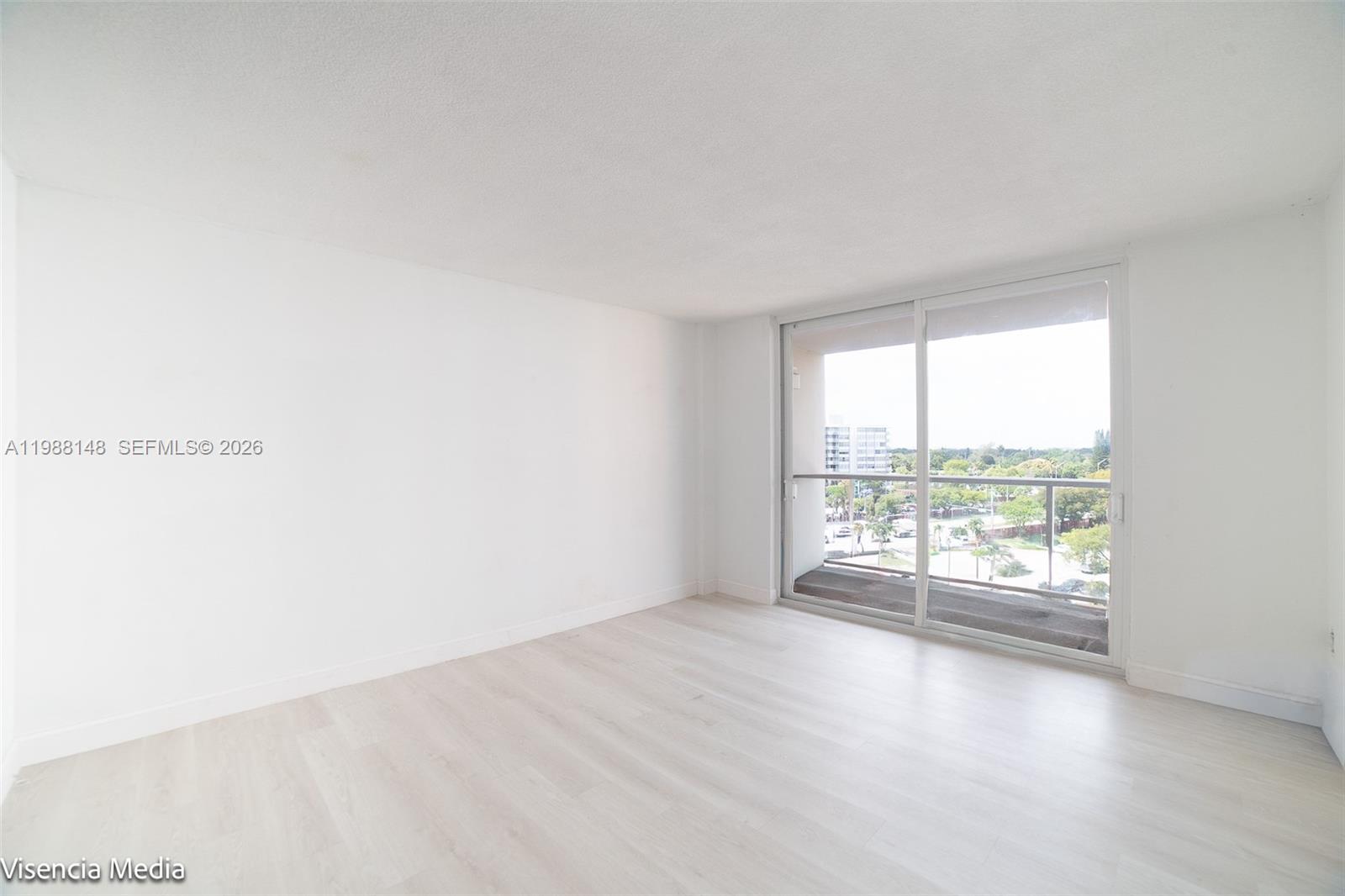 BUCKLEY TOWERS CONDO - EA - Residential Lease