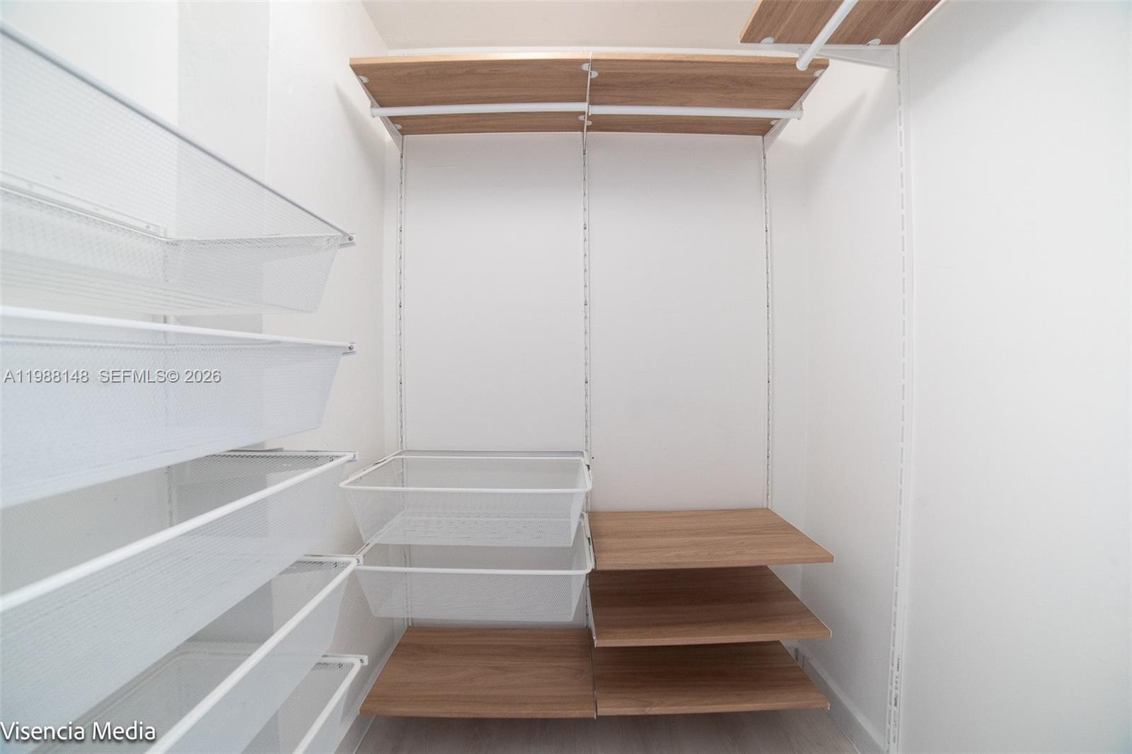 BUCKLEY TOWERS CONDO - EA - Residential Lease