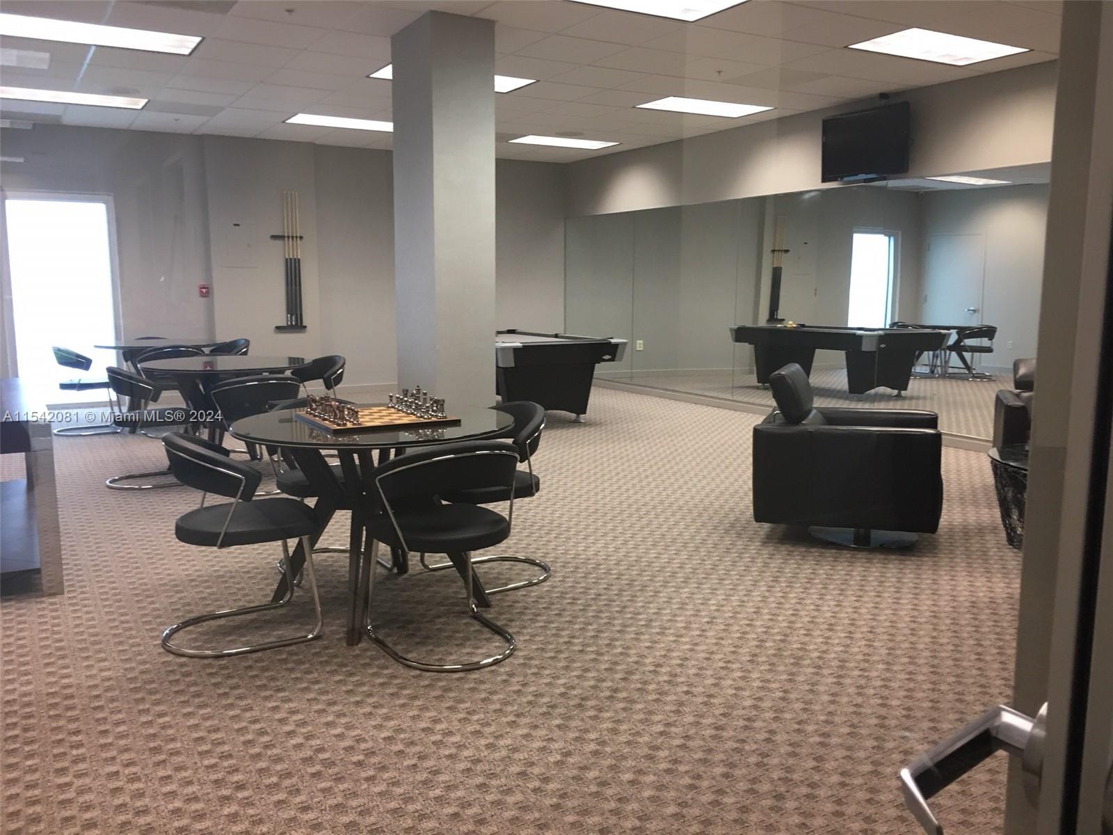 OCEANVIEW BUILDING B COND - Residential