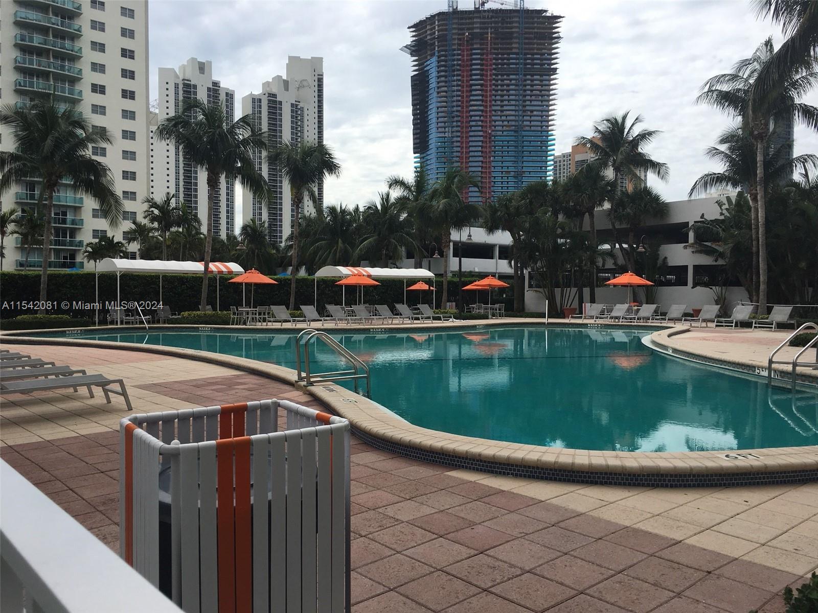 OCEANVIEW BUILDING B COND - Residential