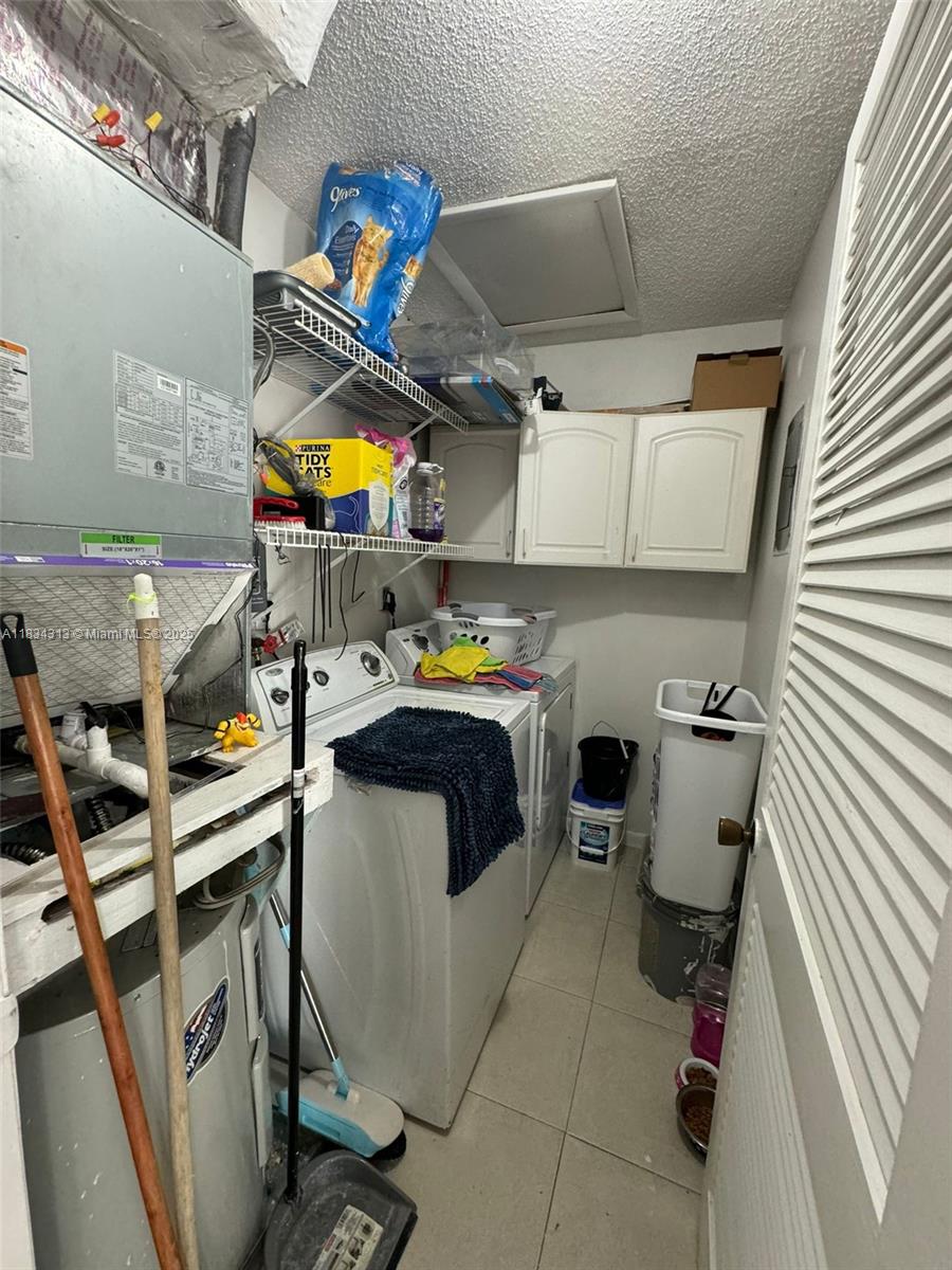 FOREST CONDO - Residential