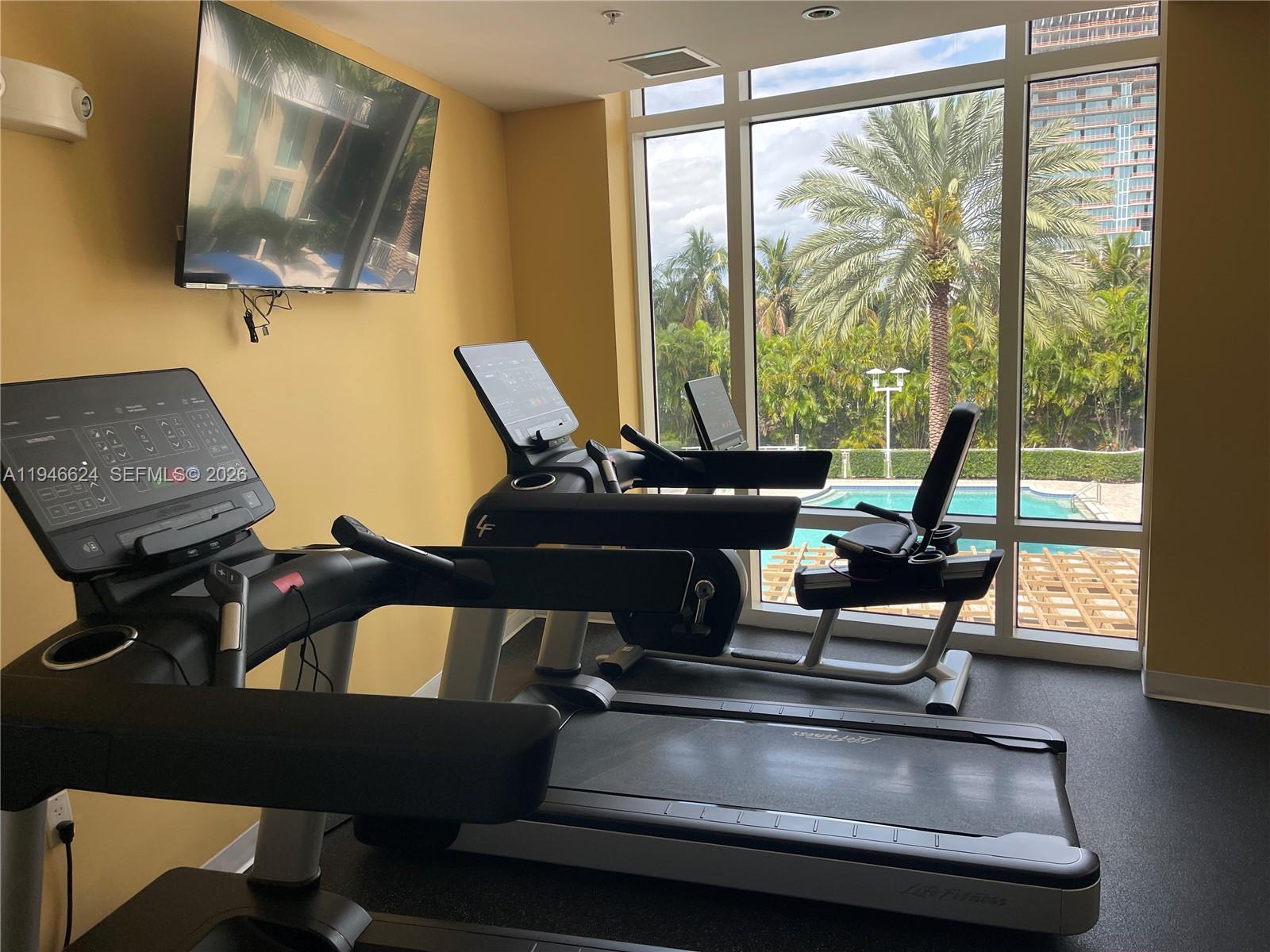 DUO CONDOMINIUM WEST - Residential