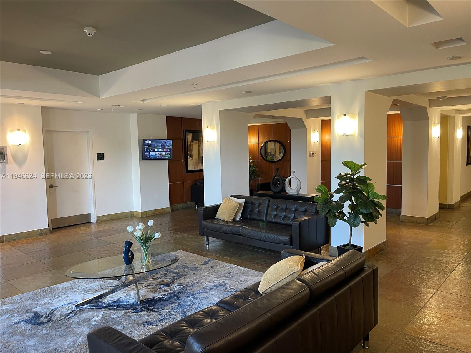 DUO CONDOMINIUM WEST - Residential