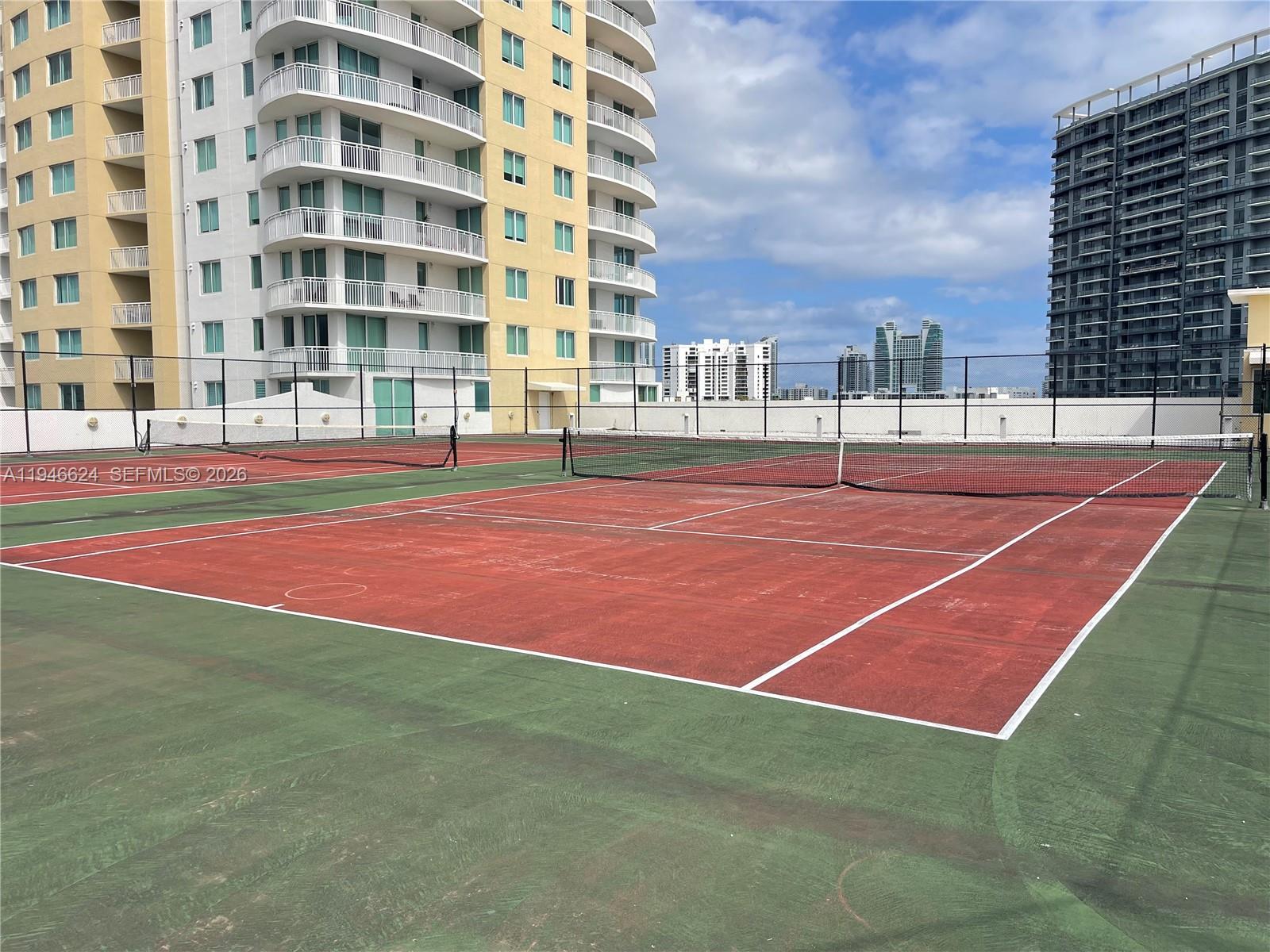 DUO CONDOMINIUM WEST - Residential