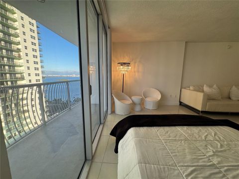1750 N Bayshore Dr 1907 Miami FL 33132