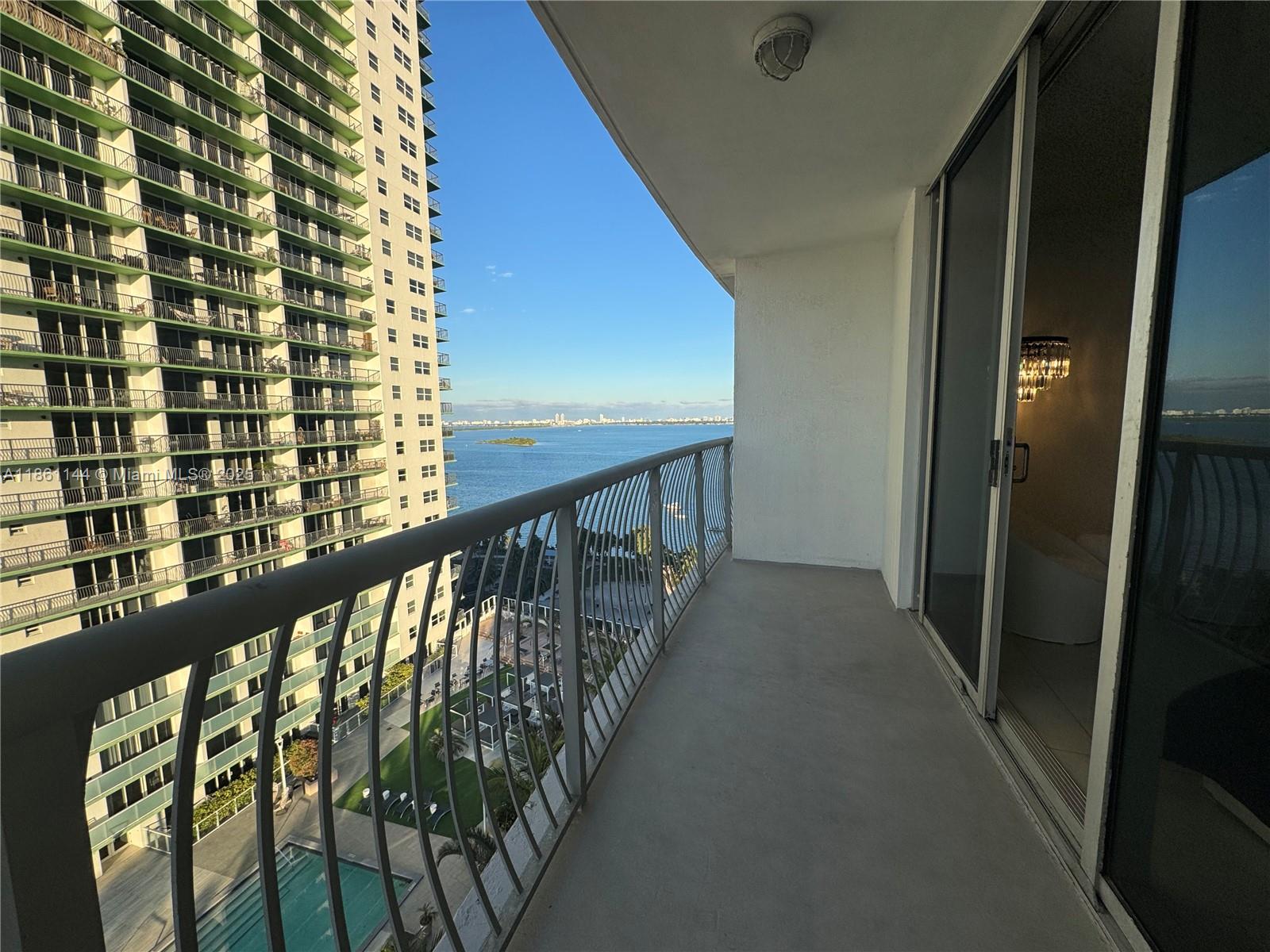 1750 N Bayshore Dr 1907