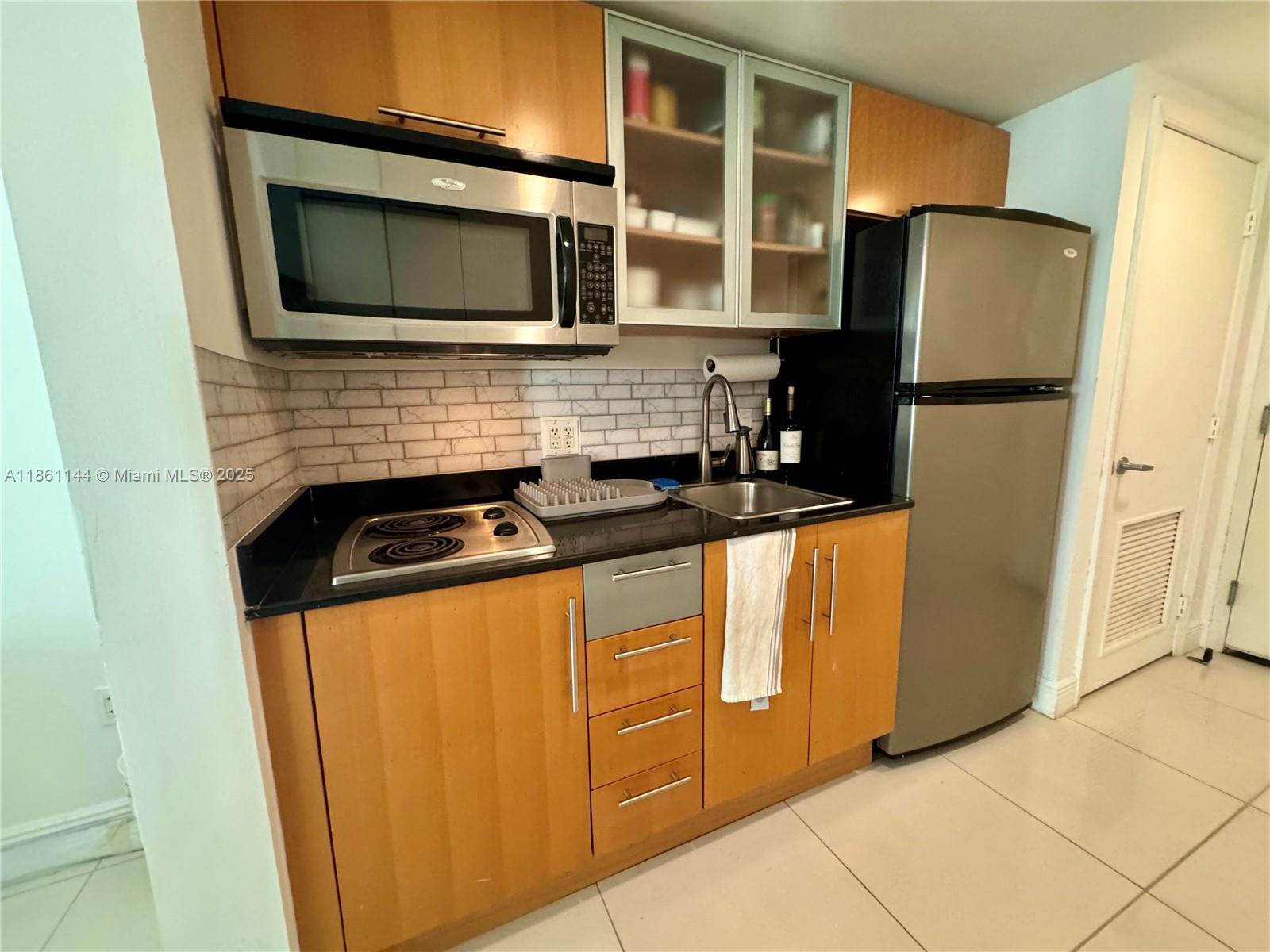 1750 N Bayshore Dr 1907