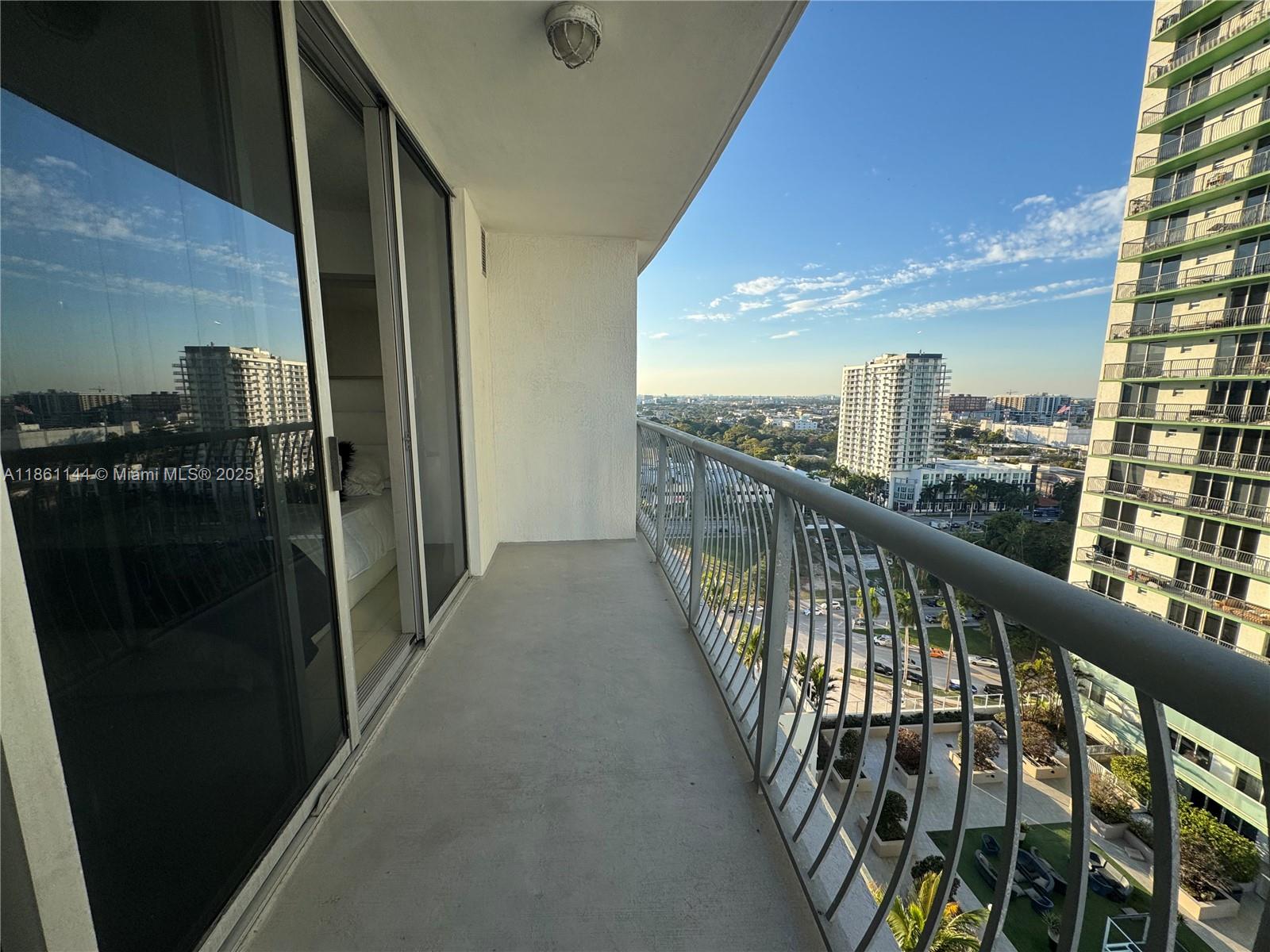 1750 N Bayshore Dr 1907