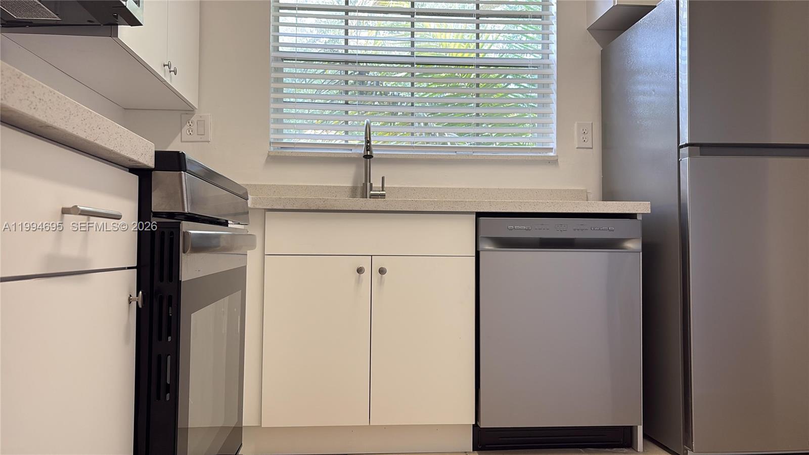 REFLECTIONS AT PEMBROKE P - Residential Lease