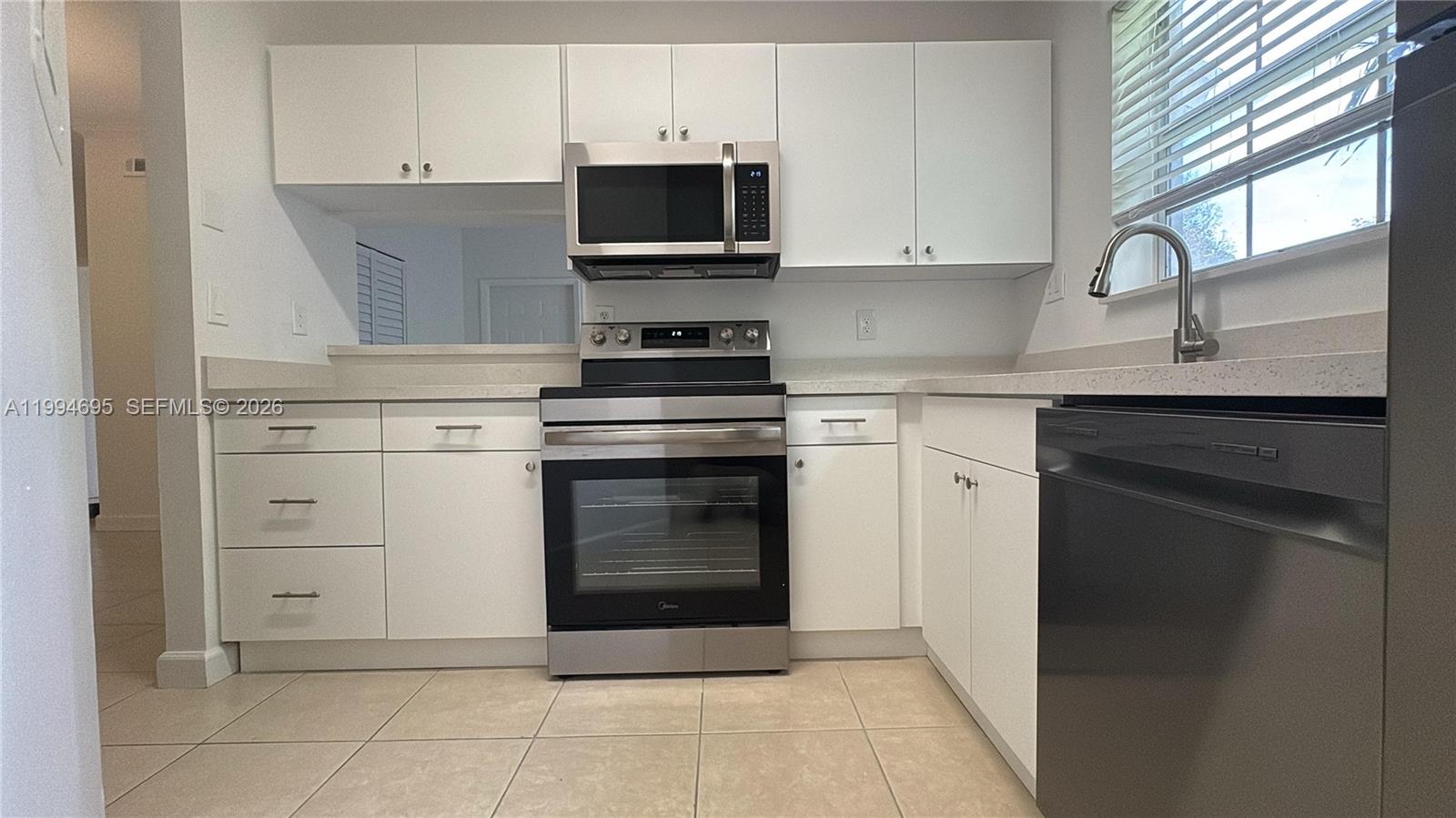 REFLECTIONS AT PEMBROKE P - Residential Lease