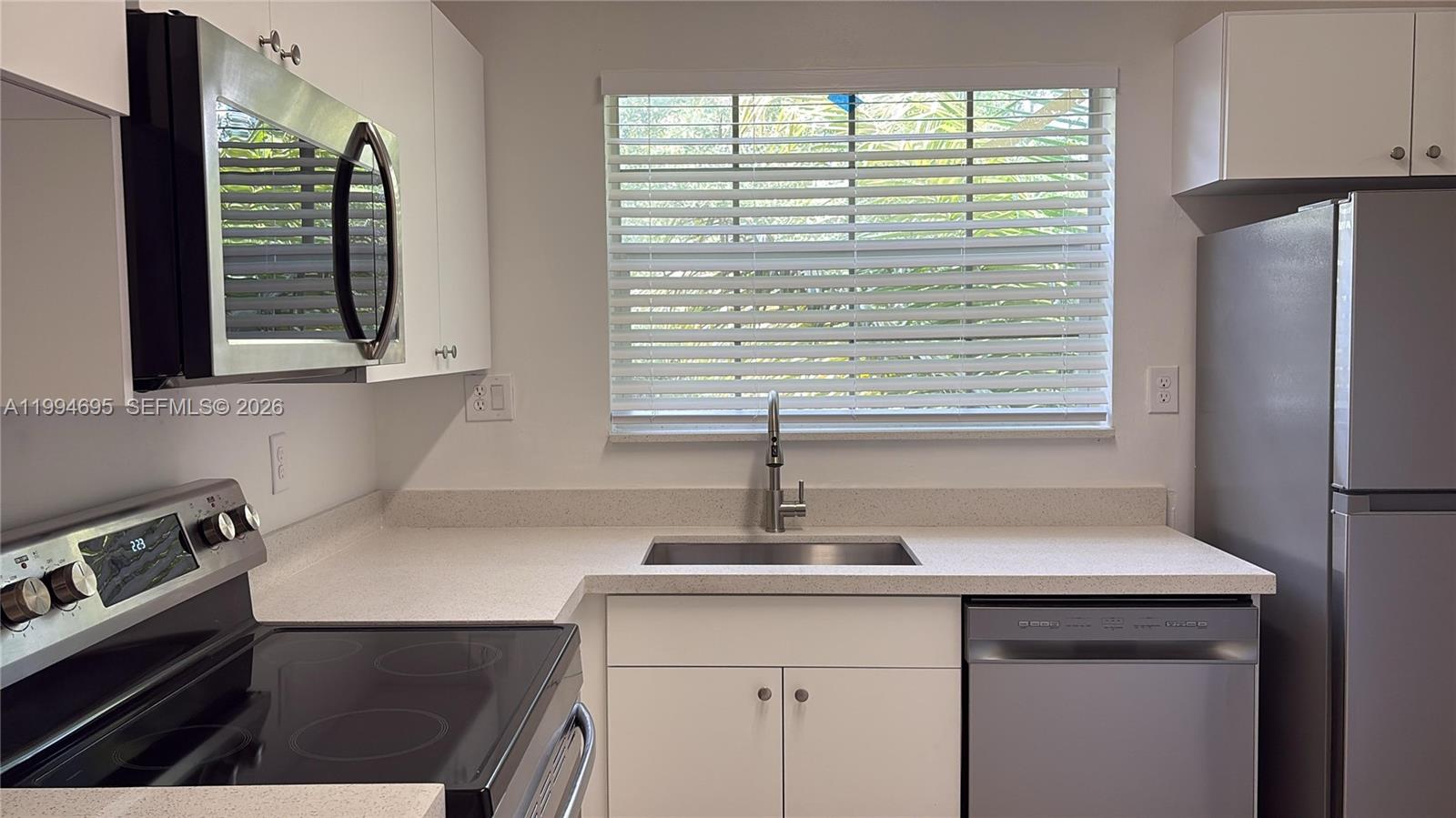 REFLECTIONS AT PEMBROKE P - Residential Lease