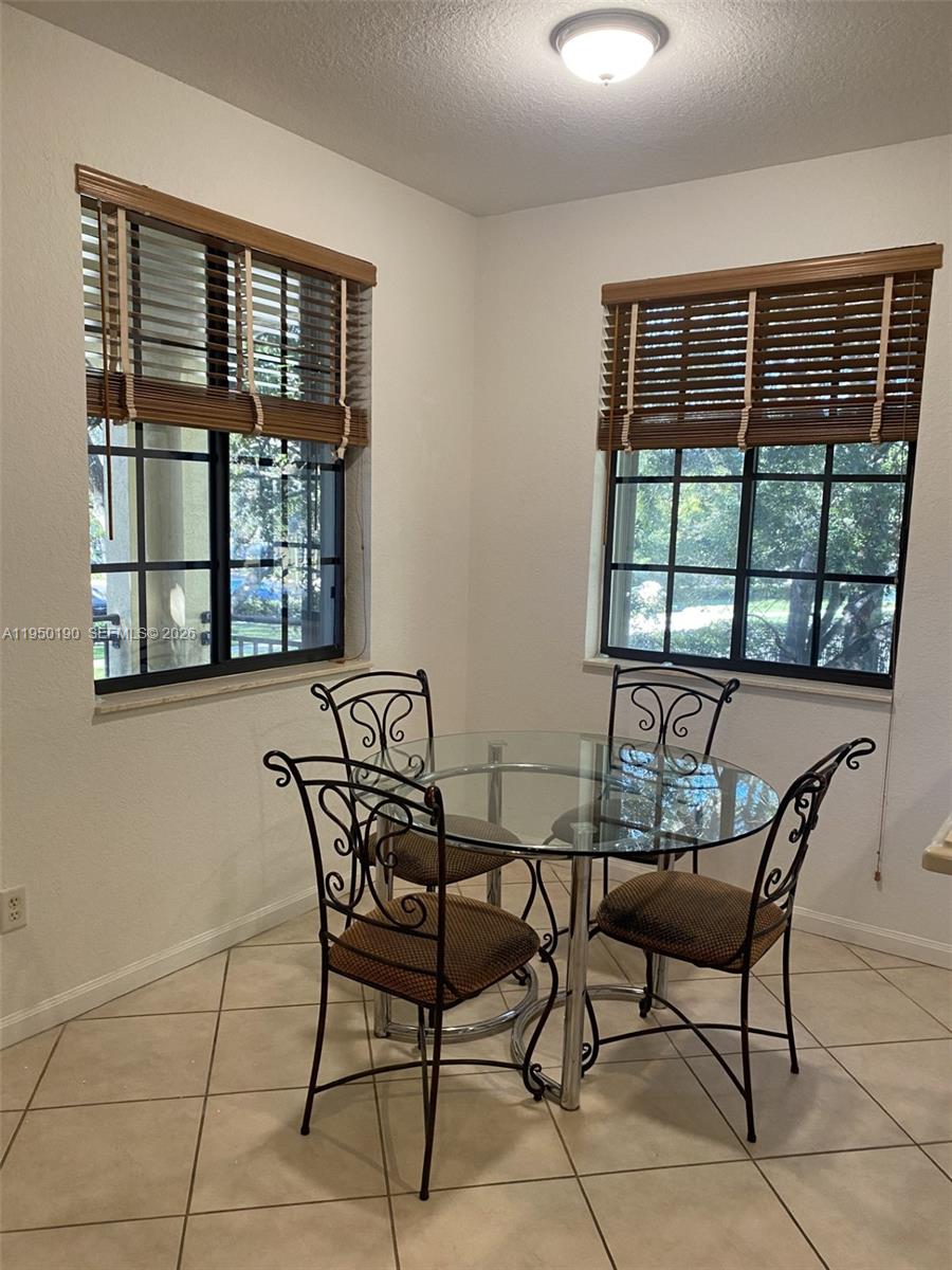 MARIPOSA POINTE AT WESTON - Residential