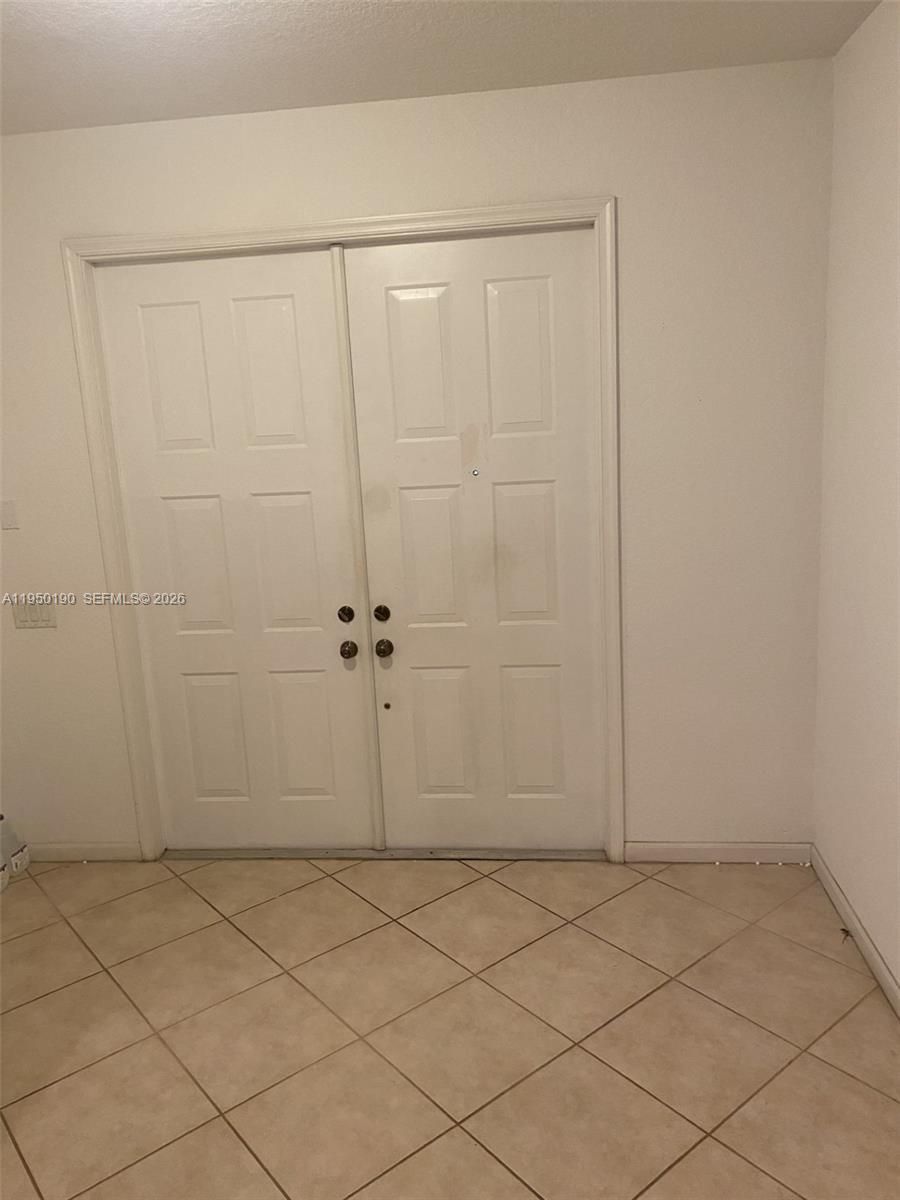 MARIPOSA POINTE AT WESTON - Residential