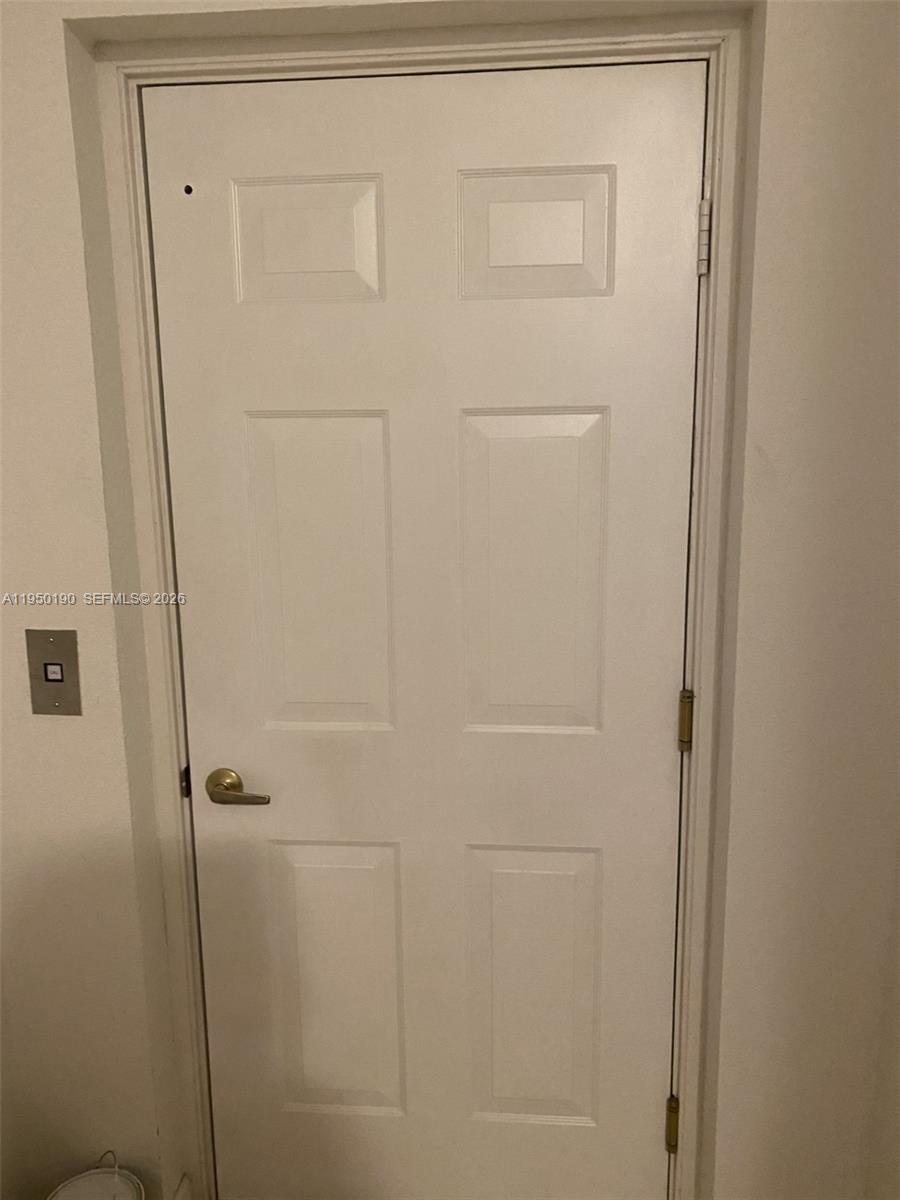 MARIPOSA POINTE AT WESTON - Residential