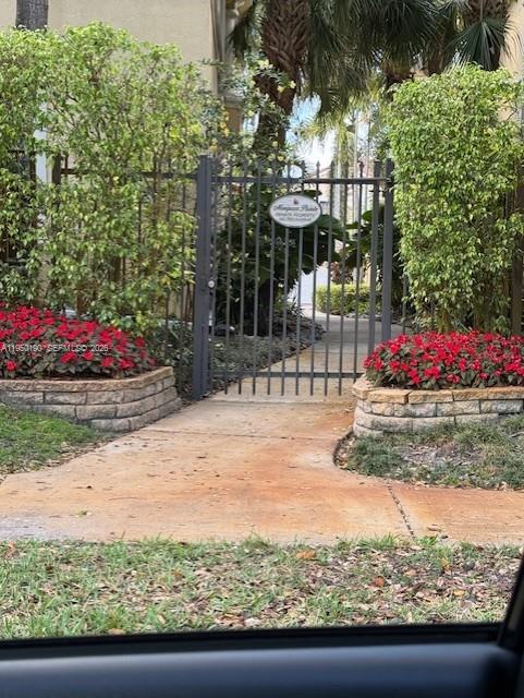 1659 Passion Vine Cir 18-4