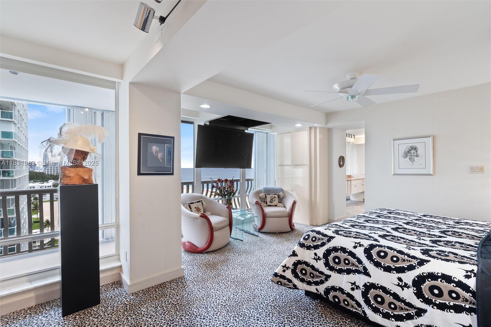 POINT OF AMERICAS - Residential