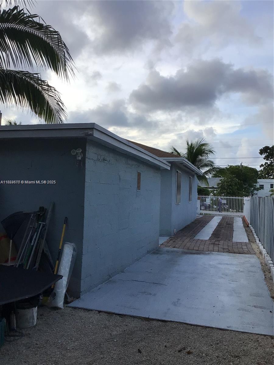 ALLAPATTAH SCH SUB - Residential Income