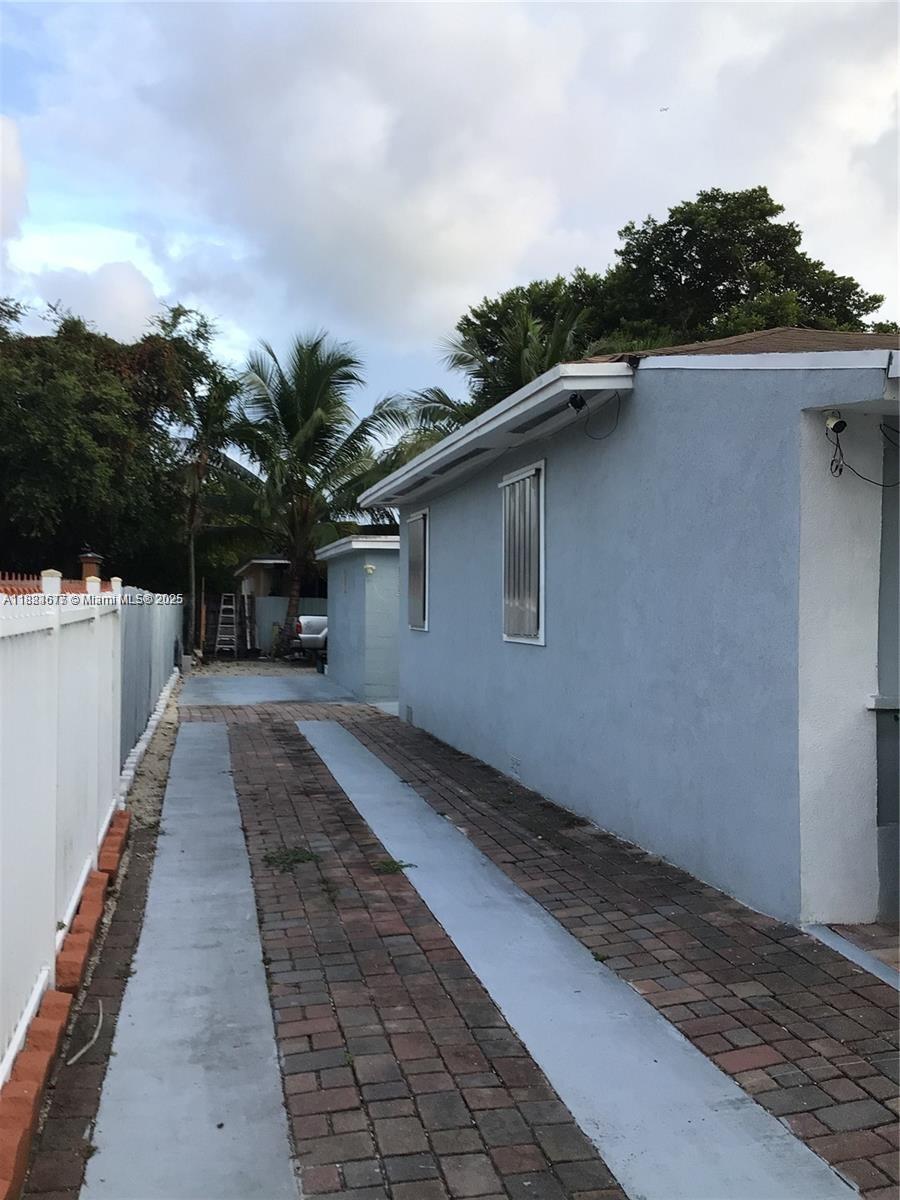 ALLAPATTAH SCH SUB - Residential Income