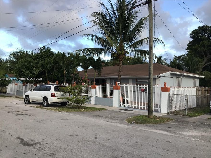 Fantastic opportunity to own an income producing duplex in fast growing Allapattah, interior space with an additional separate structure for storage/laundry, and an "oversized" lot (2) of 9,768 sq ft. In the Heart of Miami. Close to Everything; Airport, Downtown, and Shopping Centers, Also All Highways.