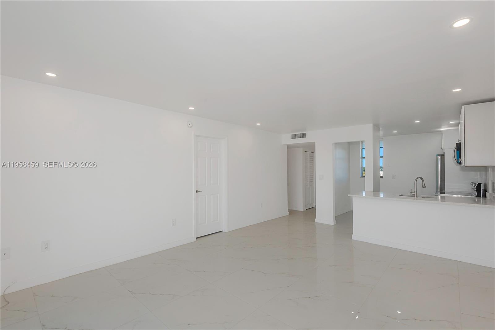 POINT EAST SEC II CONDO - Residential