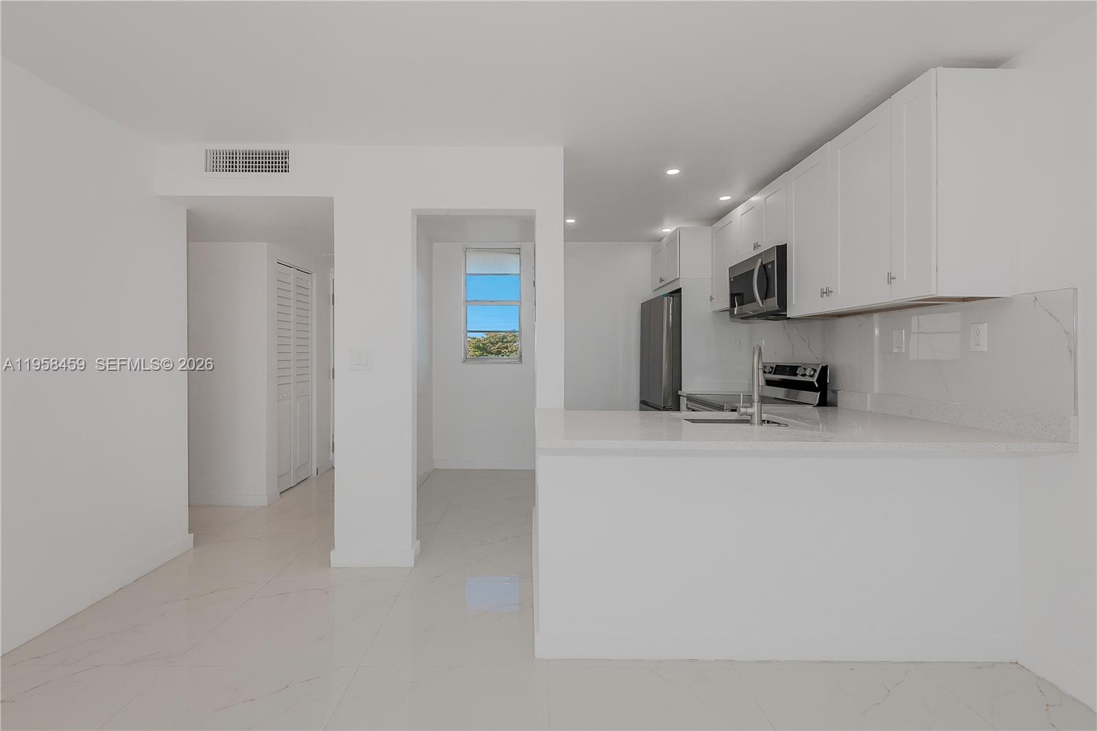 POINT EAST SEC II CONDO - Residential