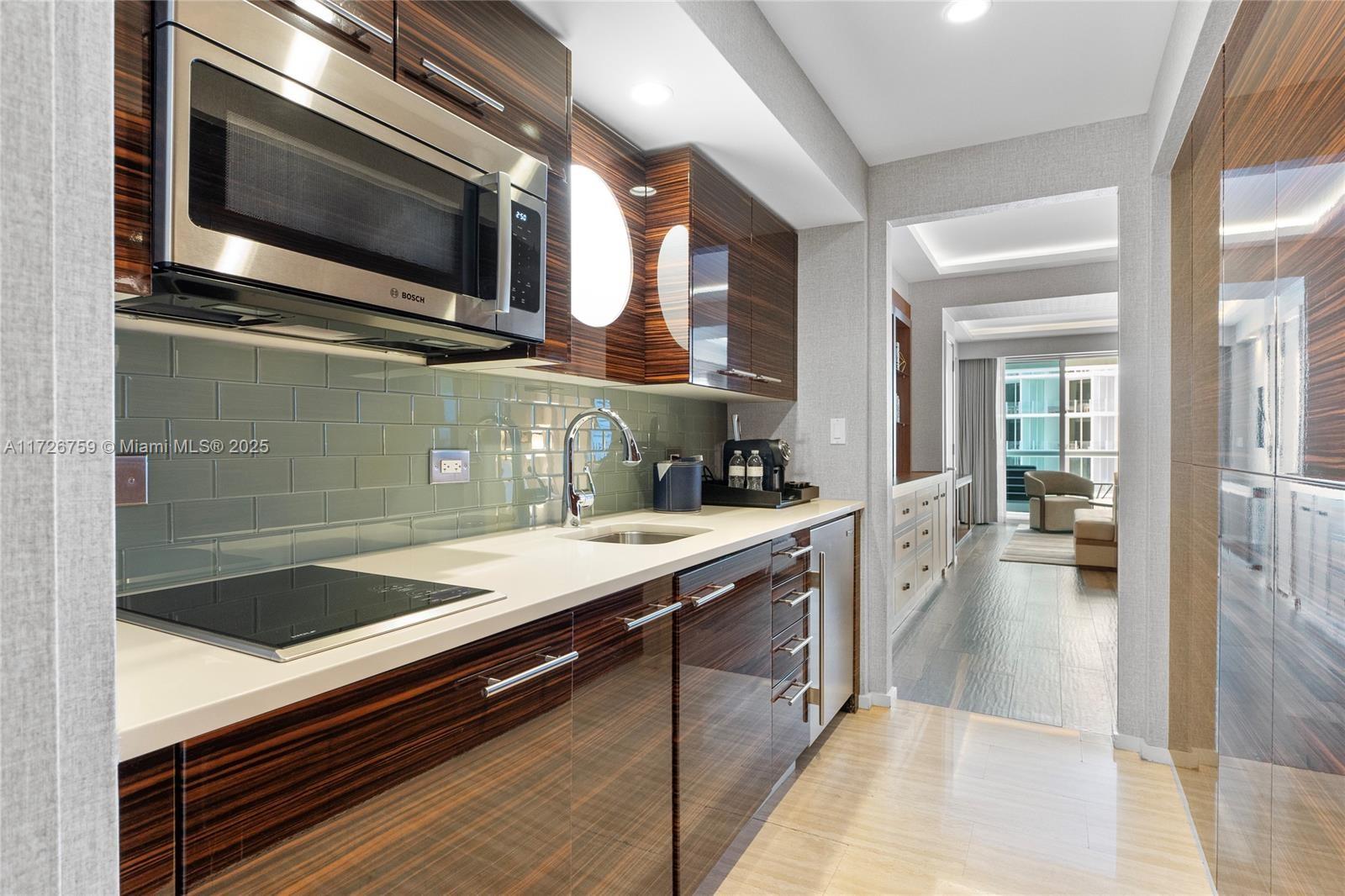 551 N Fort Lauderdale Beach Blvd R2210