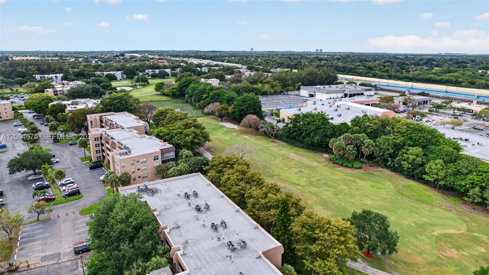 TANGERINE CONDOMINIUM SEV - Residential