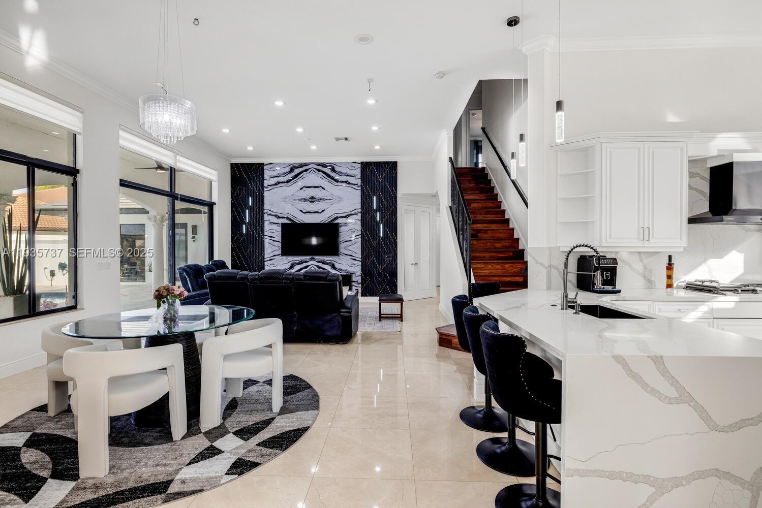 SUNSET LAKES PLAT ONE - Residential