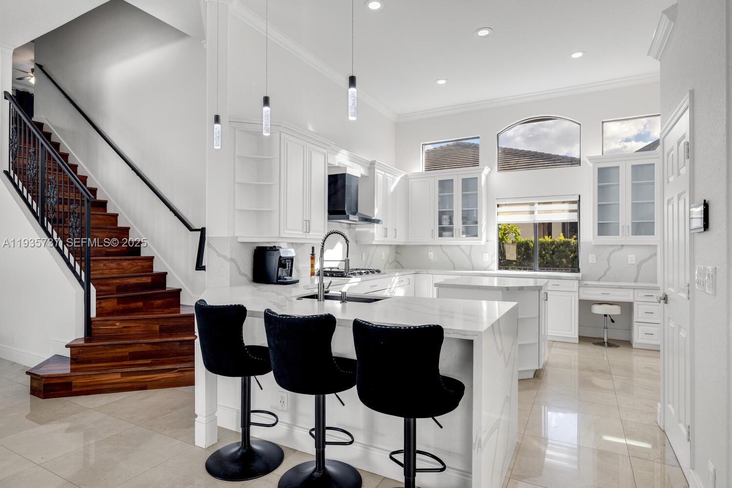 SUNSET LAKES PLAT ONE - Residential